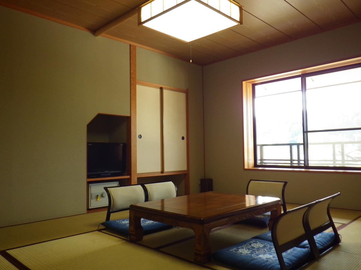 Kurikarajyuku Hotel Tsubata Exterior foto